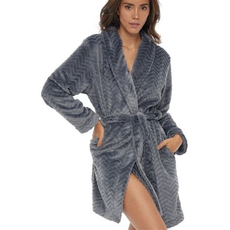 Target bathrobe - Shop Ross Michaels - Men's Plush Luxury Bathrobe at Target. Choose from Same Day Delivery, Drive Up or Order Pickup. Free standard shipping with $35 orders. Save 5% every day with RedCard. 